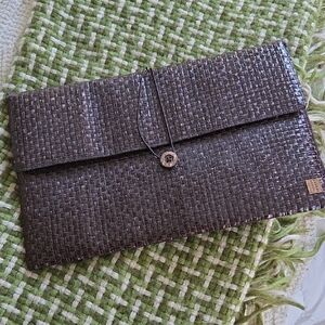 NEW Paralife Dark Brown Woven Grass Clutch